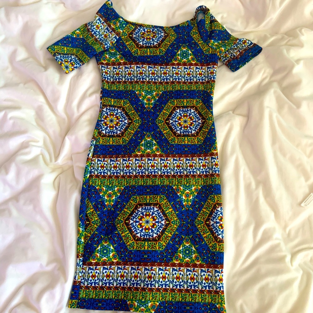 LoveT Dress - Size Small